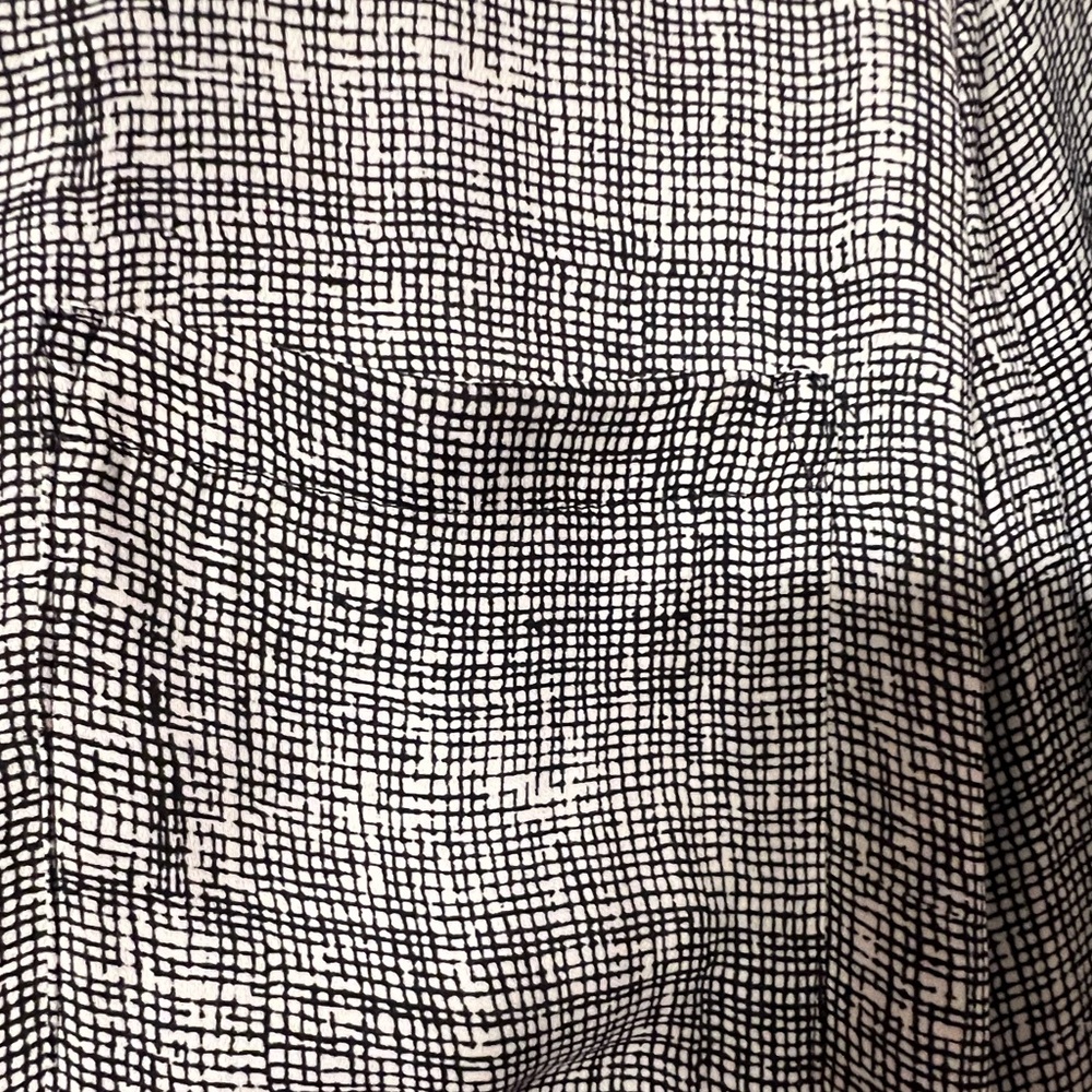 Michael Kors light weight blouse size small. - Picture 5 of 5